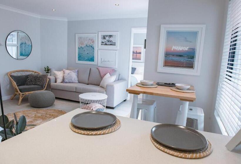 شقة غرفة واحدة, Mindarie Retreat