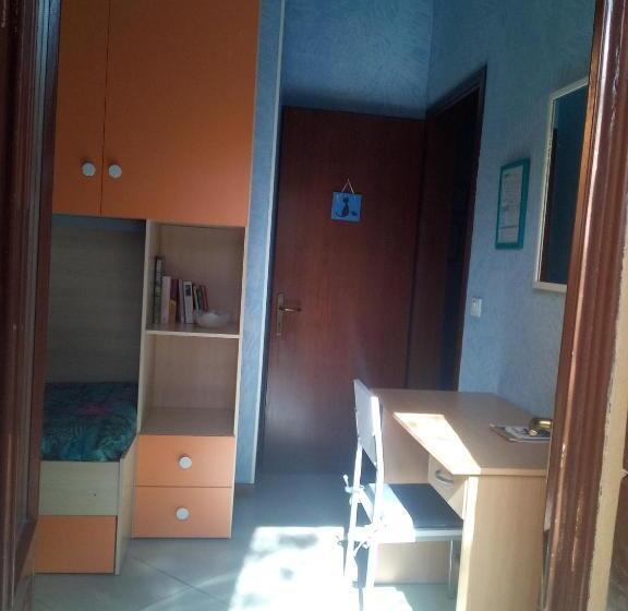 标准单人间共用浴室, Sissi Bed&breakfast