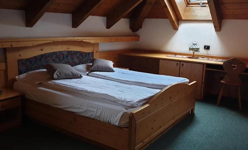 4인용 스탠다드 룸, Albergo Bernard