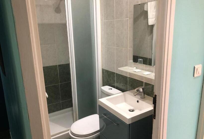 Номер Стандарт, Hôtel Le Derby