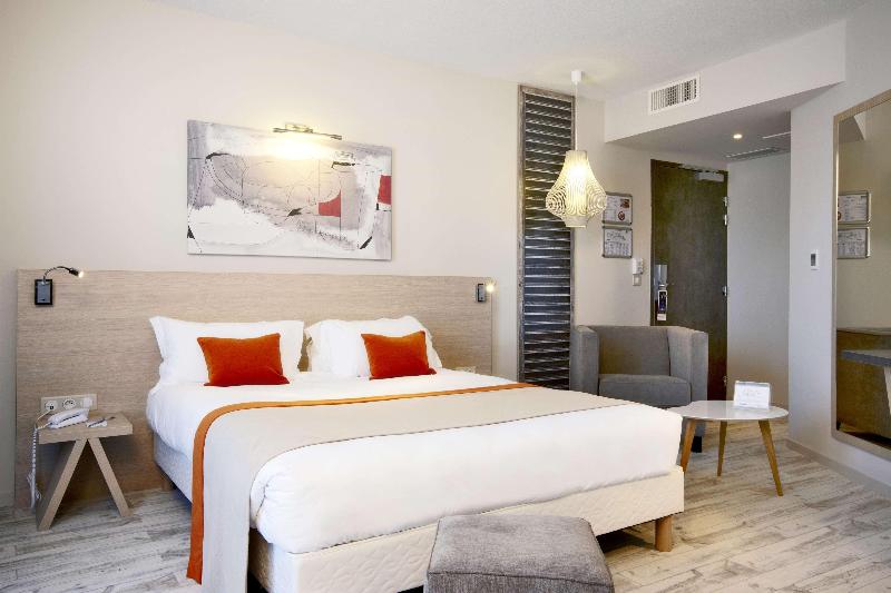 Номер Superior, Kyriad Prestige Vannes Centre  Palais Des Arts