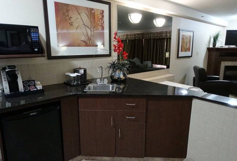Президентский Люкс, Ramada By Wyndham Weyburn