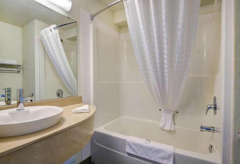 スタンダードルーム, Motel 6grande Prairie, Ab