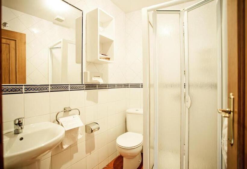 Habitación Estándar Individual, Fonte De San Roque