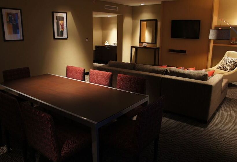 스위트, Hilton Garden Inn Tucuman