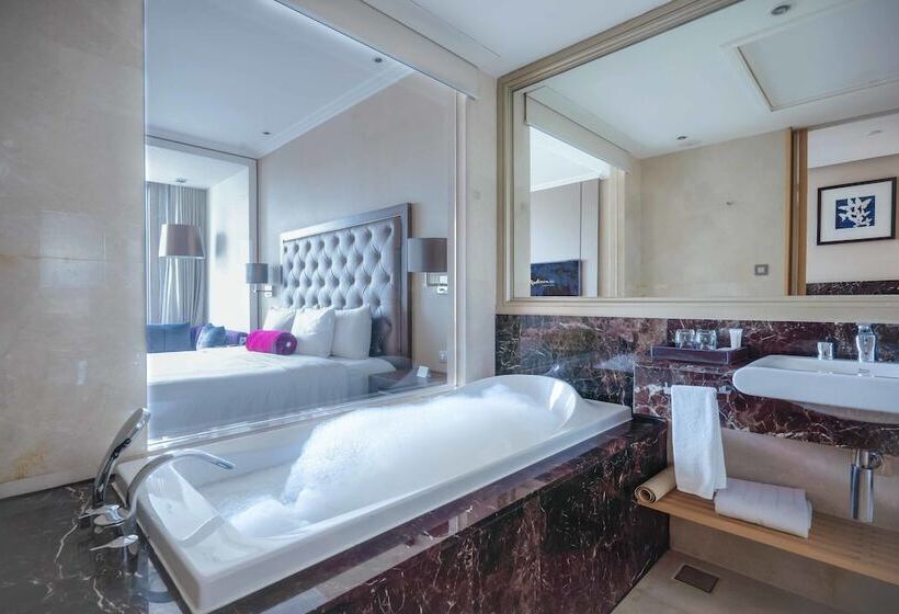 اتاق پرمیوم, Radisson Blu Plaza Bangkok