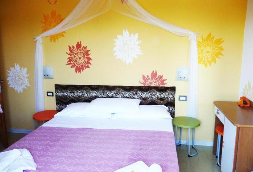 Quarto Estandar, Riccione Beach