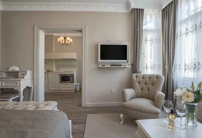 سوییت لوکس, Louis Appartements Galata