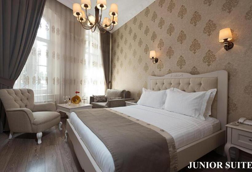 سوییت جونیور, Louis Appartements Galata