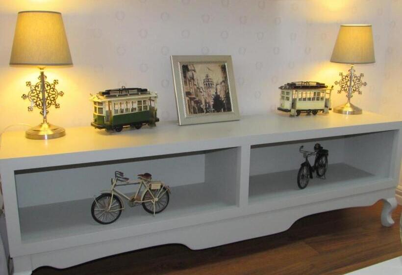 Suite with Terrace, Louis Appartements Galata