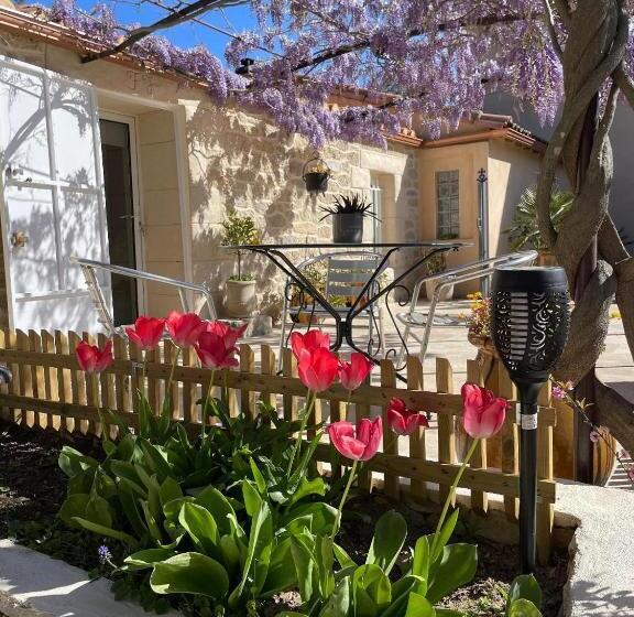 Студио Стандарт Вид на Бассейн, Le Mazet En été   Studio En Garrigue Nimoise