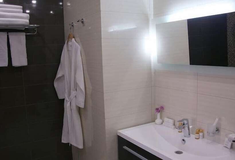 اتاق لوکس, Aquamarine Hotel&spa