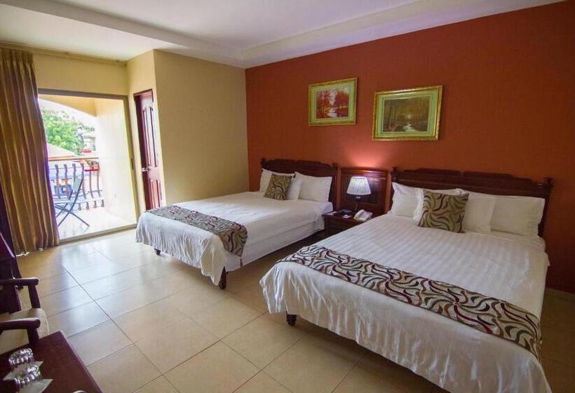 Номер Premium с Балконом, Gran Hotel Azuero