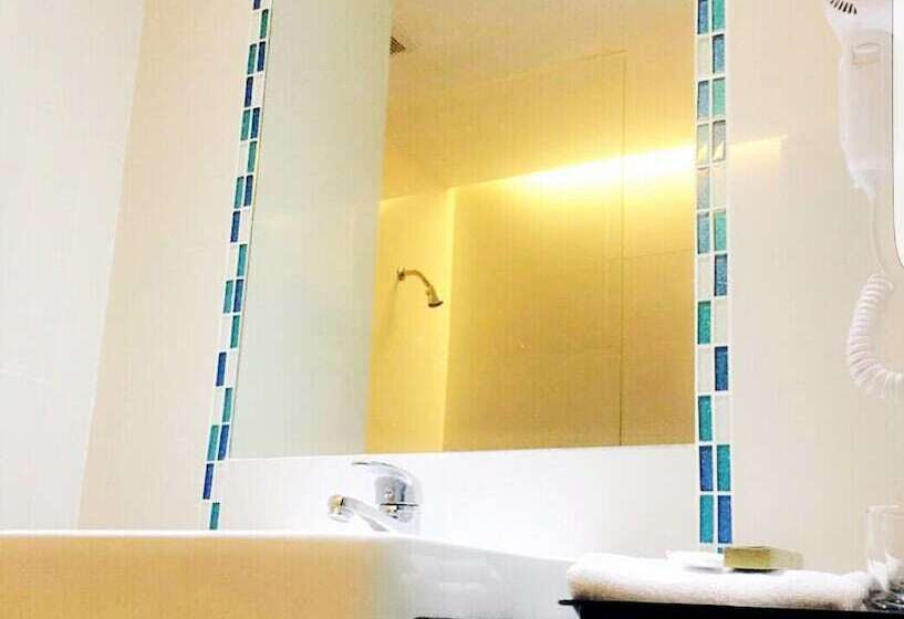 Quarto Estandar, 89