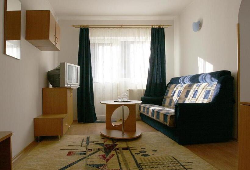 سوئیت با بالکن, Riviera