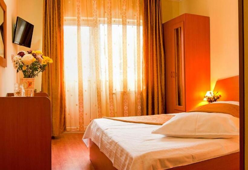 اتاق استاندارد با بالکن, Riviera
