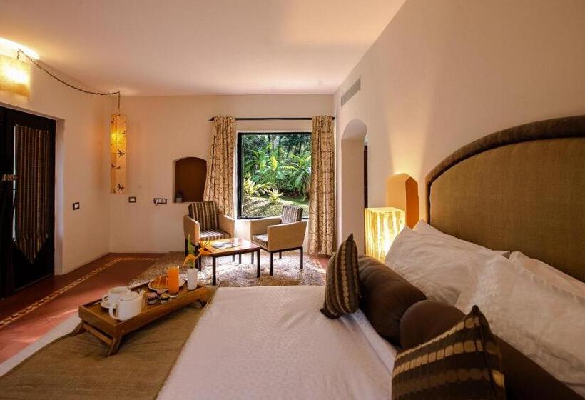 اتاق لوکس, Coconut Creek Resort   Dabolim Airport