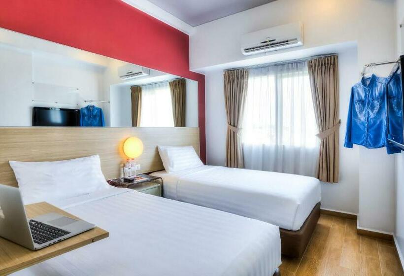 标准间, Monoloog Hotel Solo