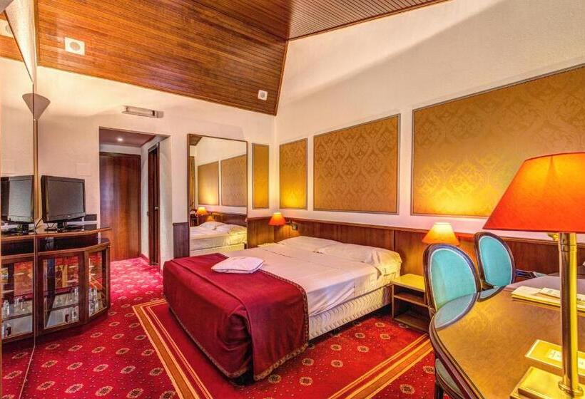 Номер Стандарт, Motel Regal