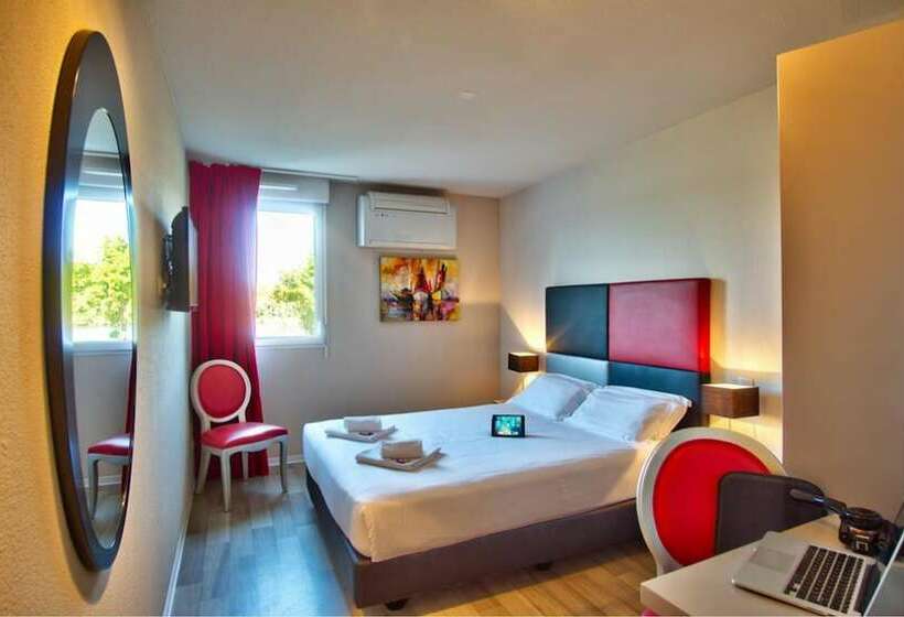 스탠다드 룸, Adonis Hotel Bayonne