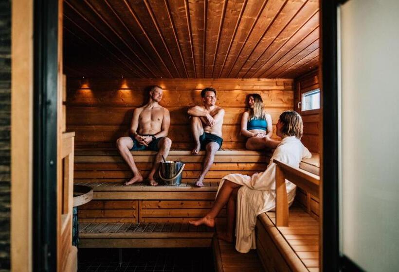 Семейный Номер, Arctic Snowhotel & Glass Igloos