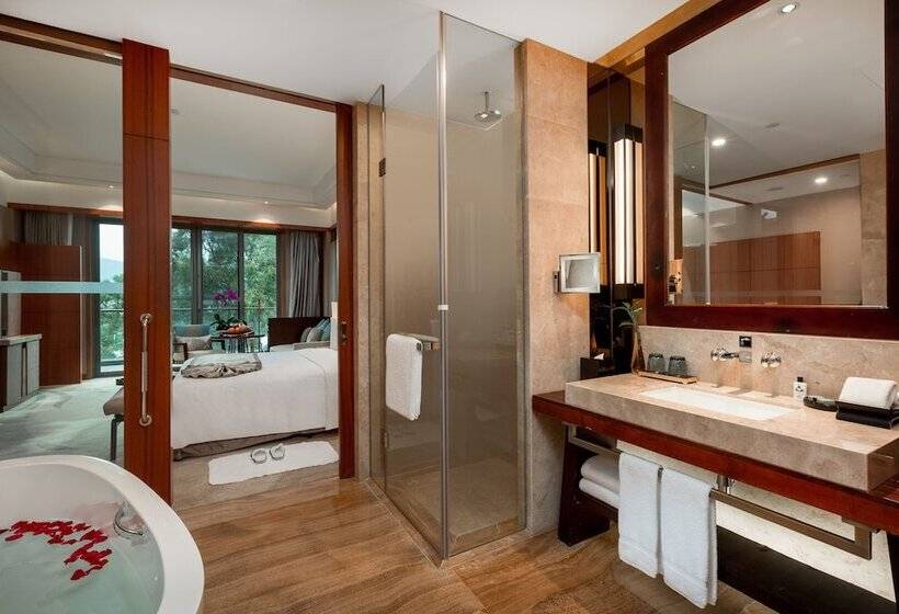 Номер Премиум, Intercontinental Kunming, An Ihg