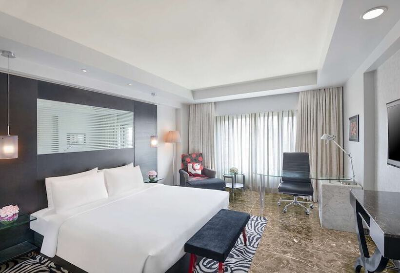 اتاق کلاس بیزنس, Radisson Blu Hotel Ahmedabad