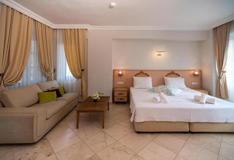 Люкс с Террасой, B&b Boutique