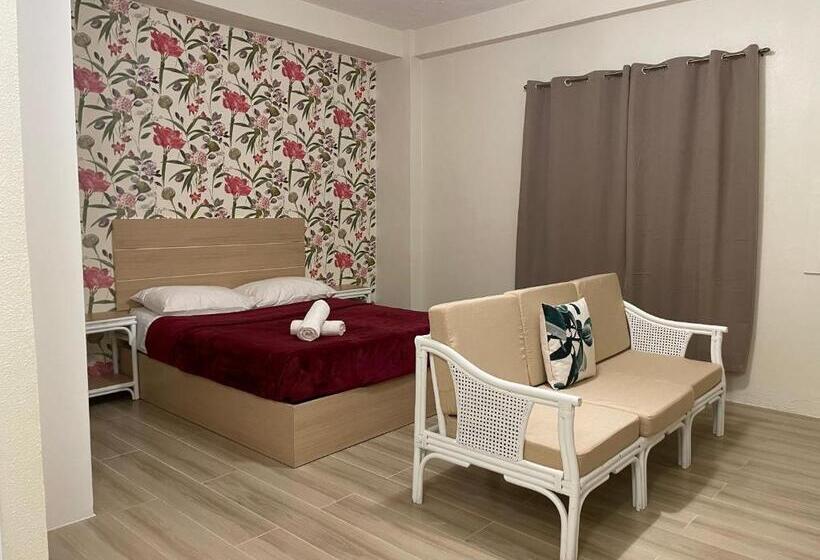 إستوديو قياسى, Red Knight Gardens