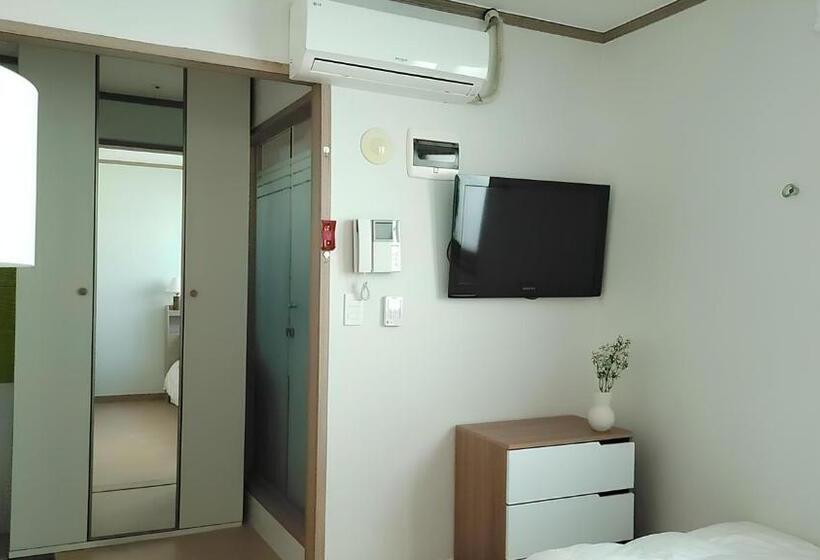 デラックスの４人部屋, Ssh Icon Hostel