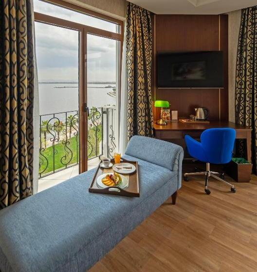 سوئیت با تخت بزرگ, Wellborn Luxury