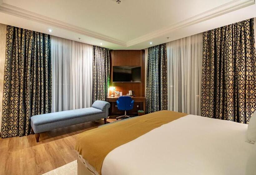 سوییت خانوادگی, Wellborn Luxury