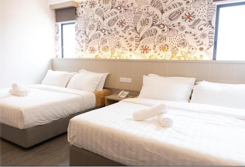 Семейный Номер, The Crown Hotel Klia