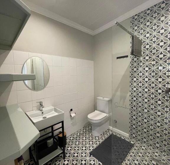 اتاق استاندارد, Sarah S Place  Heatherlands,george