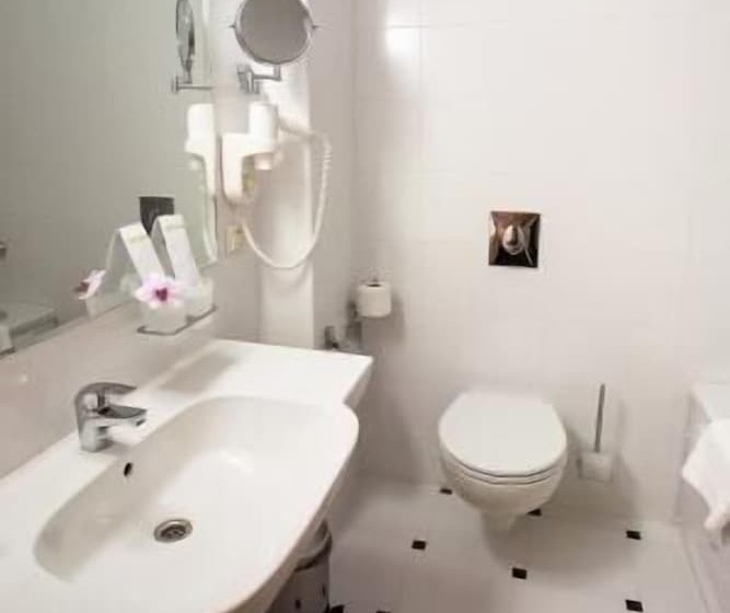 سوییت جونیور, Aerootel Krasnodar