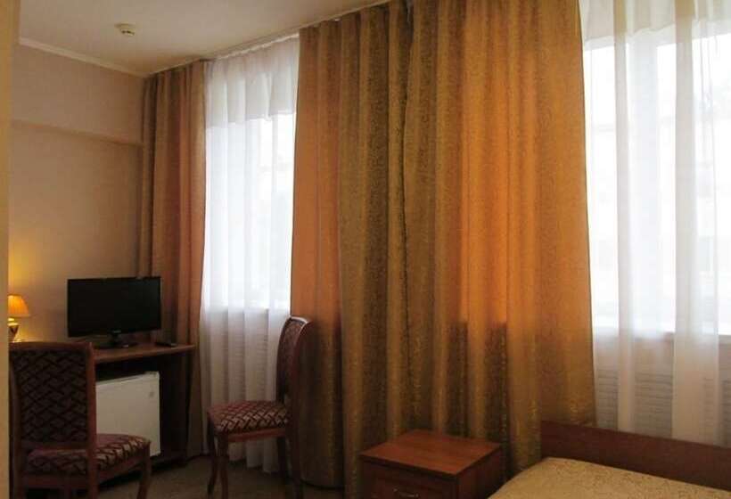 اتاق کلاسیک, Avtozavodskaya