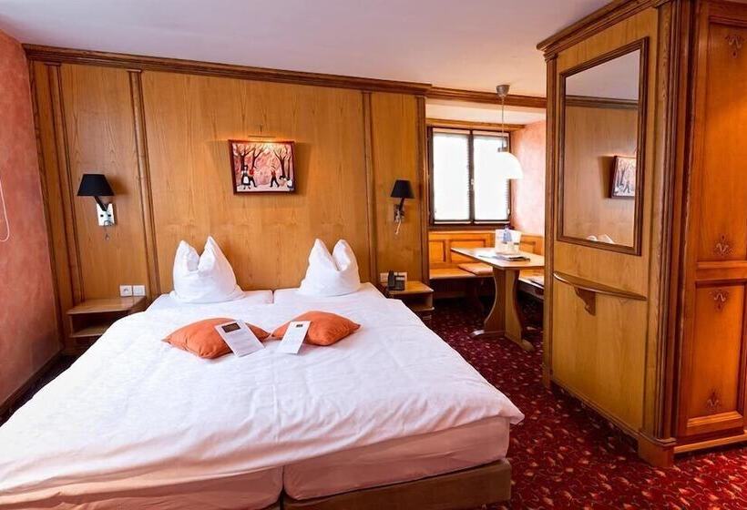 Классический Номер, Restaurant Le Cerf & Spa