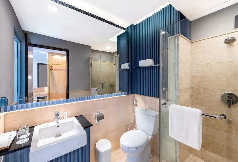 Номер Superior с Террасой, Oakwood Hotel & Apartments Taman Mini Jakarta