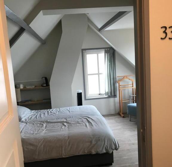 اتاق لوکس, B&b Zee Van Tijd Domburg