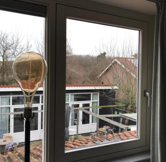 اتاق لوکس, B&b Zee Van Tijd Domburg