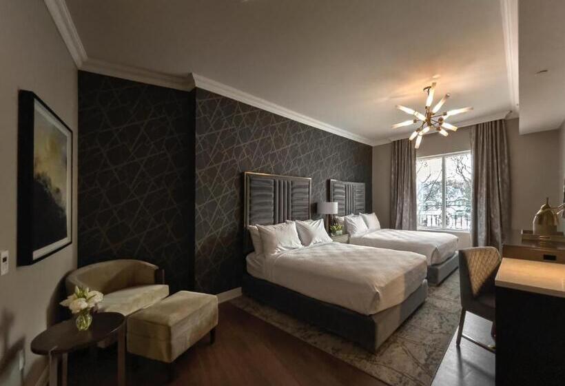Номер Deluxe, The Chateau Grande
