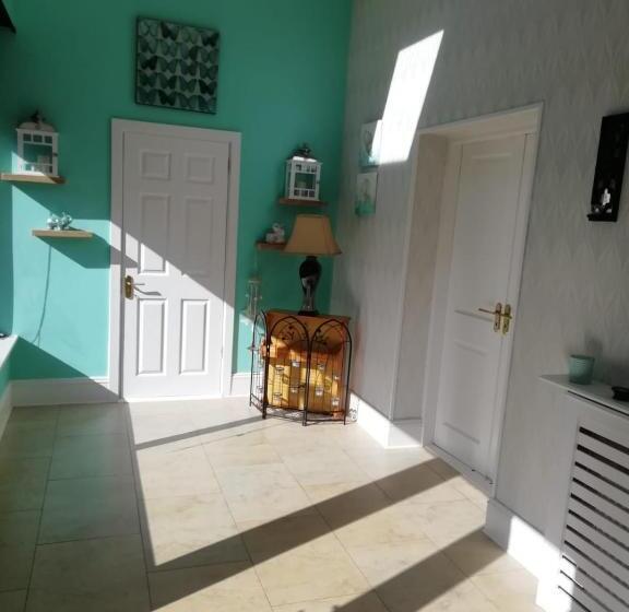 اتاق استاندارد با سرویس بهداشتی مشترک, Hunters Lodge B&b