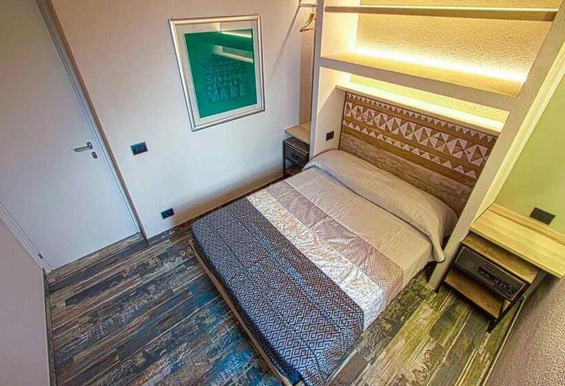 Номер Стандарт Вид на Море, Oltremare Guest House