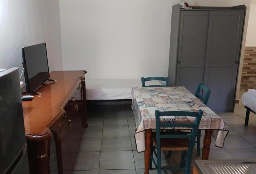 Студио Стандарт Вид на Сад, Le Porte Del Sole