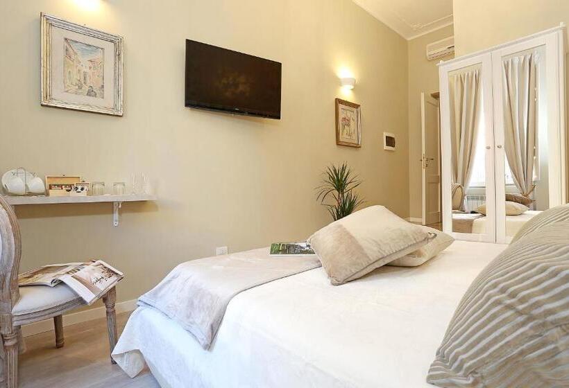 Номер Deluxe, Liberty Rome Suites   Liberty Collection