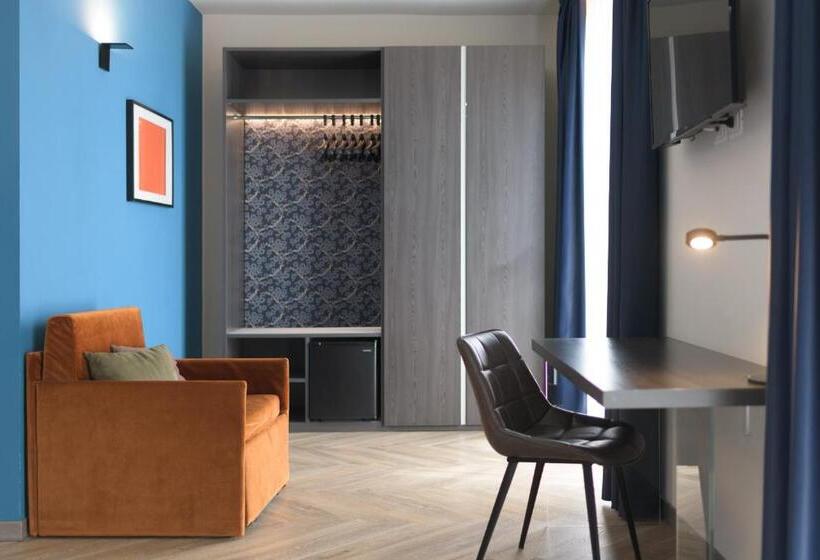 اتاق لوکس, All'azzurro