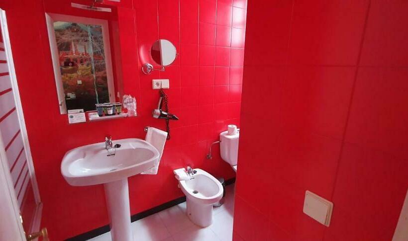 اتاق کلاسیک خانوادگی, Casual De Las Letras Sevilla