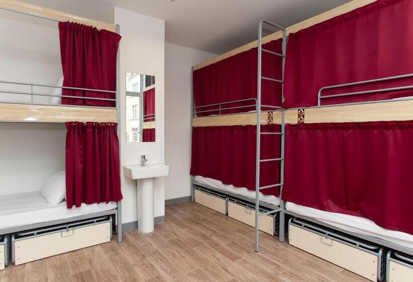 Bed in een Gedeelde Kamer, St Christopher S Inn Paris   Gare Du Nord