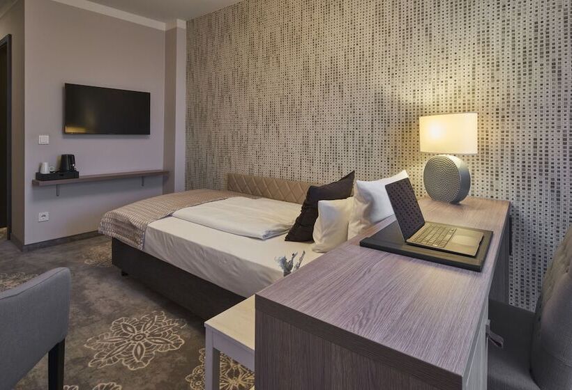 Номер Стандарт Индивидуальный, Via Regia   Vias Hotels