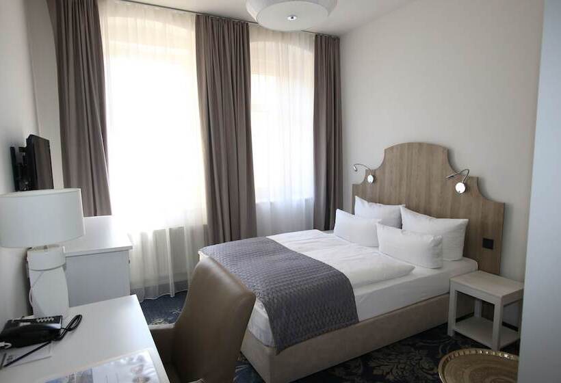 Номер Стандарт Индивидуальный, Via Regia   Vias Hotels